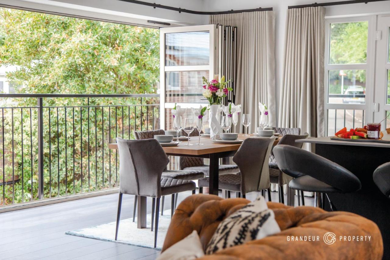 The Gatehouse By Grandeur Property พูล ภายนอก รูปภาพ